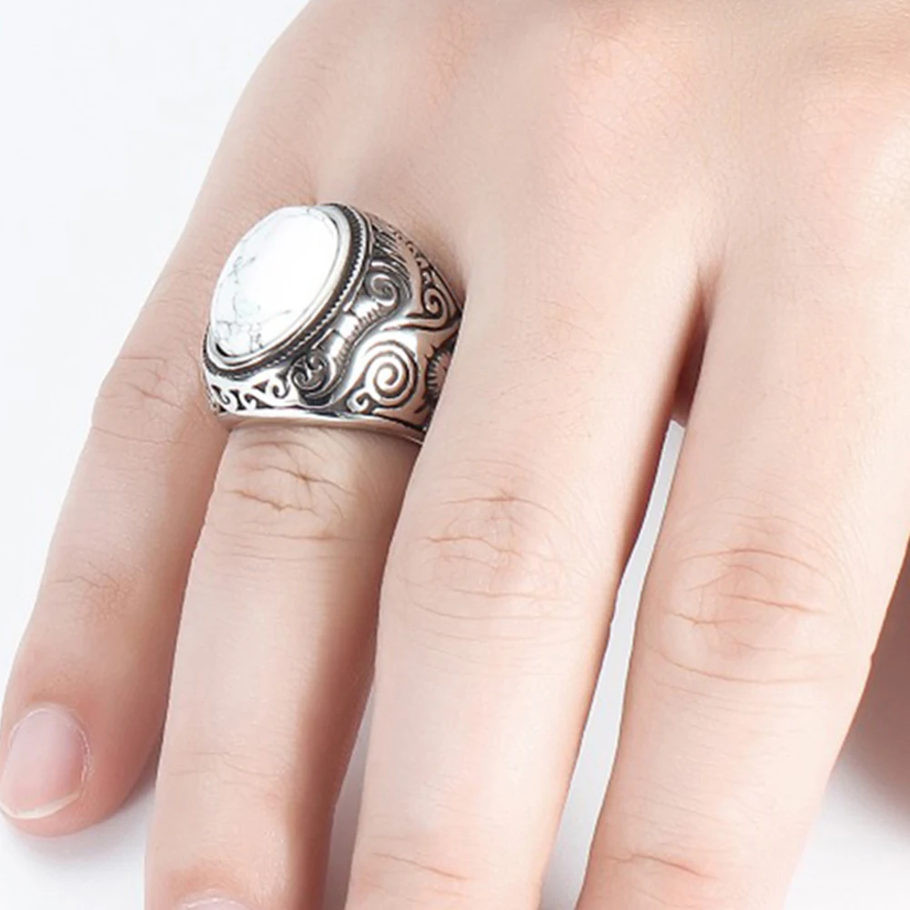 Wholesale Retro Jewelry turquoise Stone Rings For Men Titanium Steel Inlaid Three Colors Onyx Ring Men Domineering Opal Ring 2