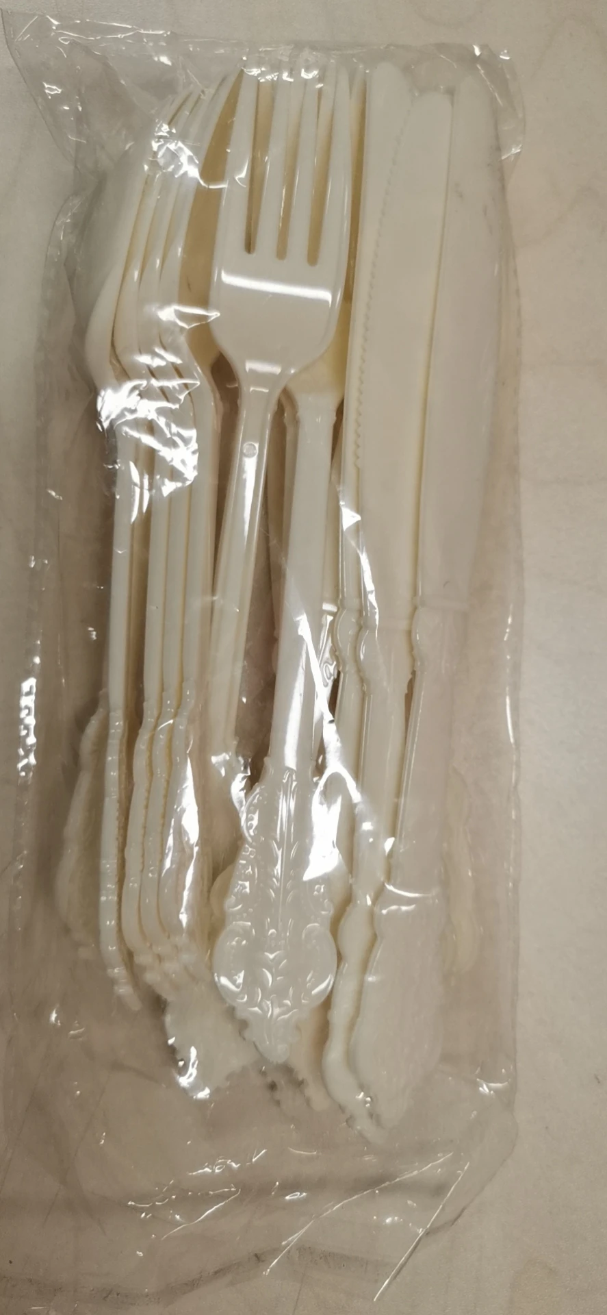12pcs 4sets Disposable Colorful Plastic Cutlery Tableware Sets 4 Knives 4 Spoons 4 Forks Wedding Birthday Party Dinnerware Eco 12pcs 4sets Disposable Colorful Plastic Cutlery Tableware Sets 4 Knives 4 Spoons 4 Forks Wedding Birthday Party Dinnerware Eco