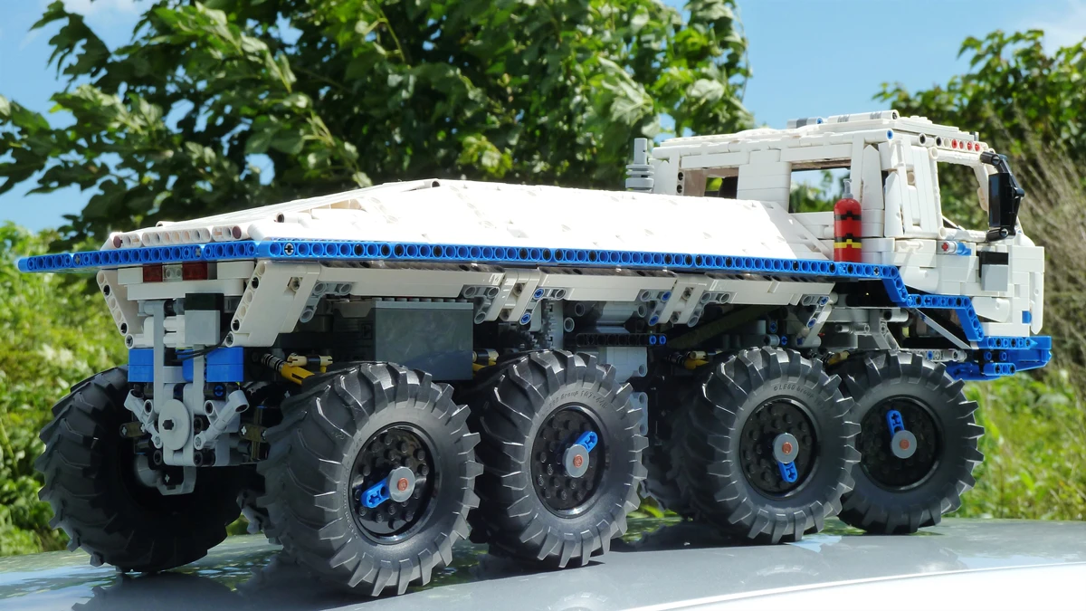 Tatra T813 8x8 PROFA MOC 27092 Technic Designed By Madoca1977 Produced By MOC BRICK LAND