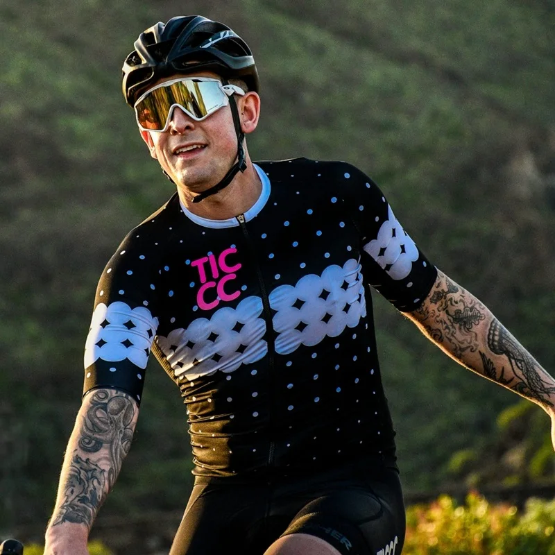 tic_puncheur_cycling_jersey_black_19_25-2000x1333