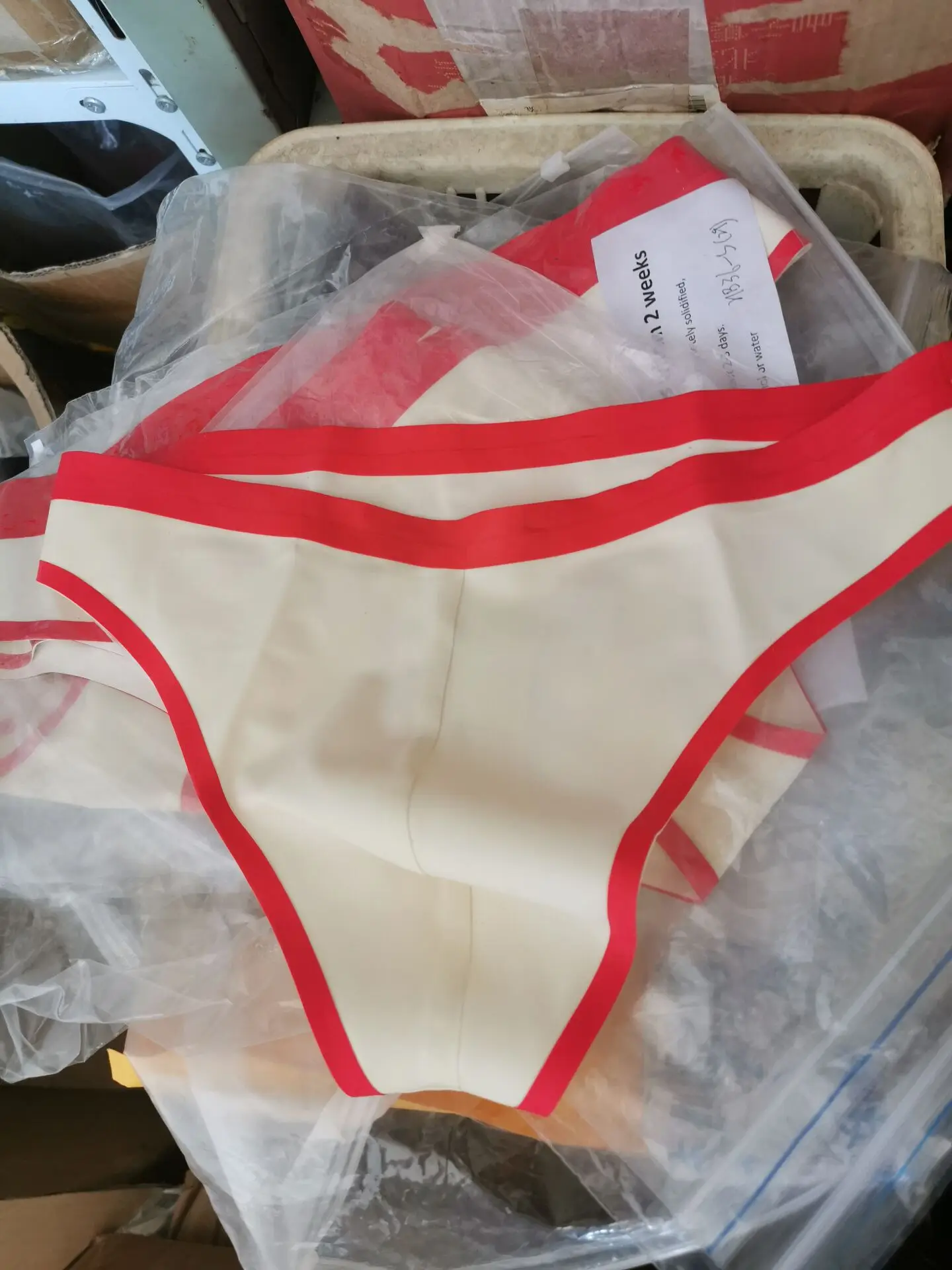 New hot sexy tight man latex Thong G-strings Shorts Briefs with strips