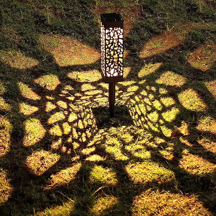 

Декоративный садовый светильник на солнечной батарее, ажурное освещение для газона, уличная лампа для дорожек, водонепроницаемый садовый светильник льник на солнечной батарее