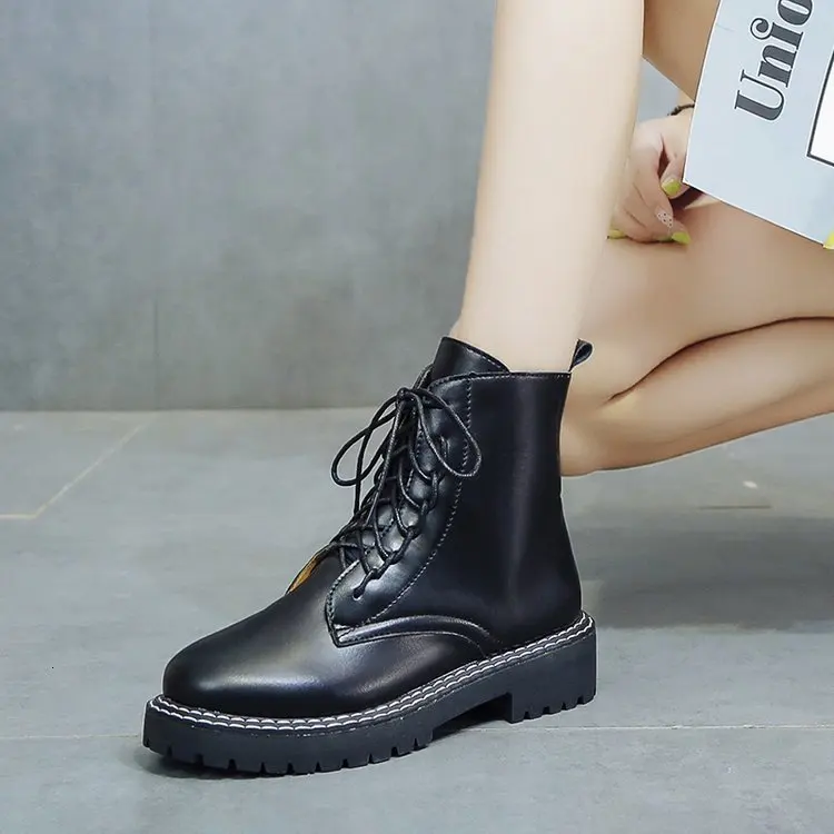 

Martin Boots Boussac Lace Up Rivets Woman Round Toe Ankle Boots for Women Winter Plush Short Shoes Women Boots Mujer Size 35-40