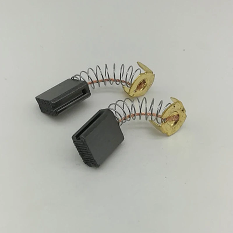 2* Угольная щетка 6,5*13,5*16,5 мм Совместимость с: Для 153# разработан с высококачественными проводами