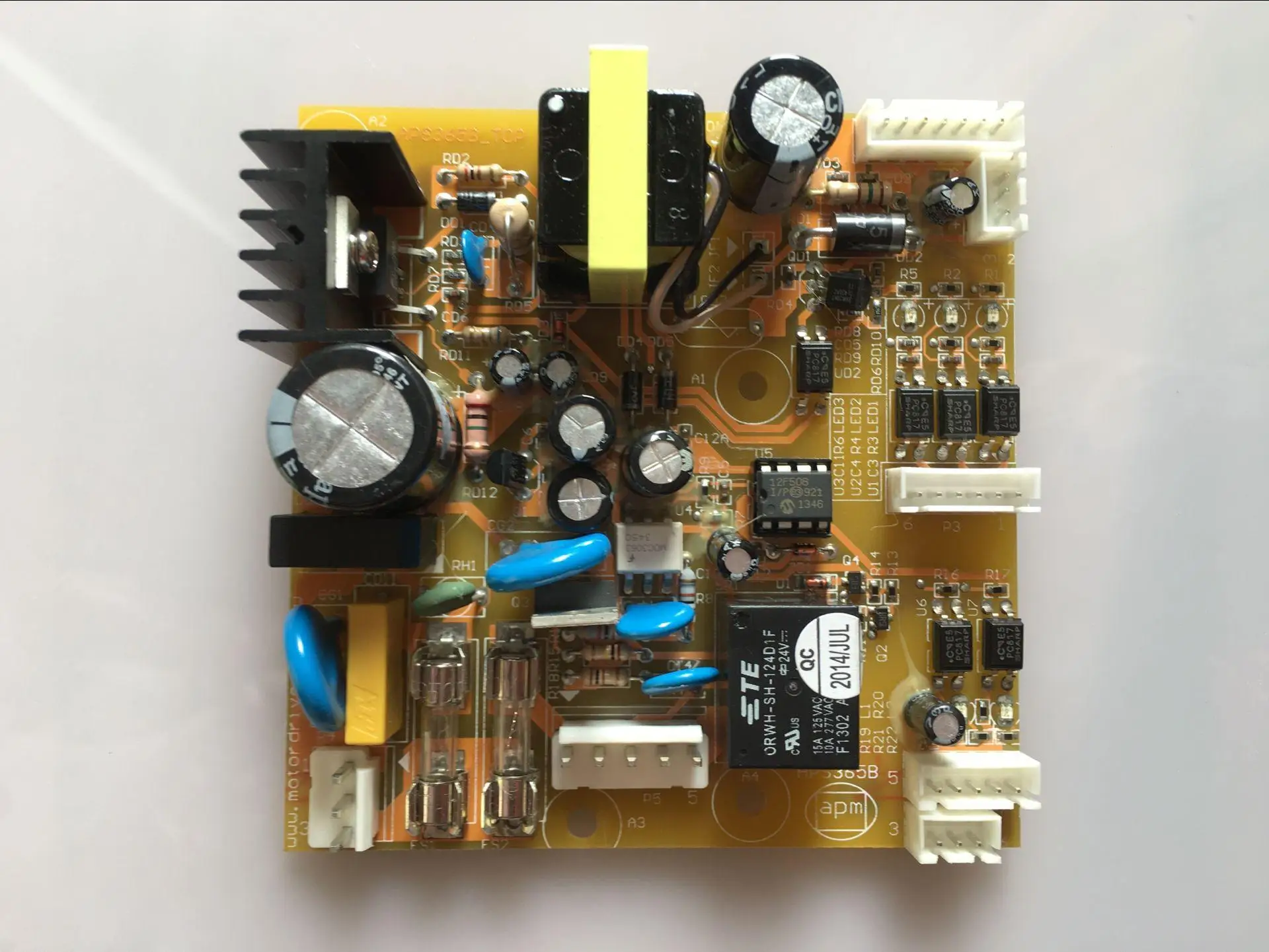 

American BH/AEON Zhenglun commercial treadmill original frequency converter connecting board control board main board