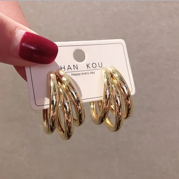 

ins earrings 2020 new European and American high-end earrings exaggerated personality retro Hong Kong style elegant earrings