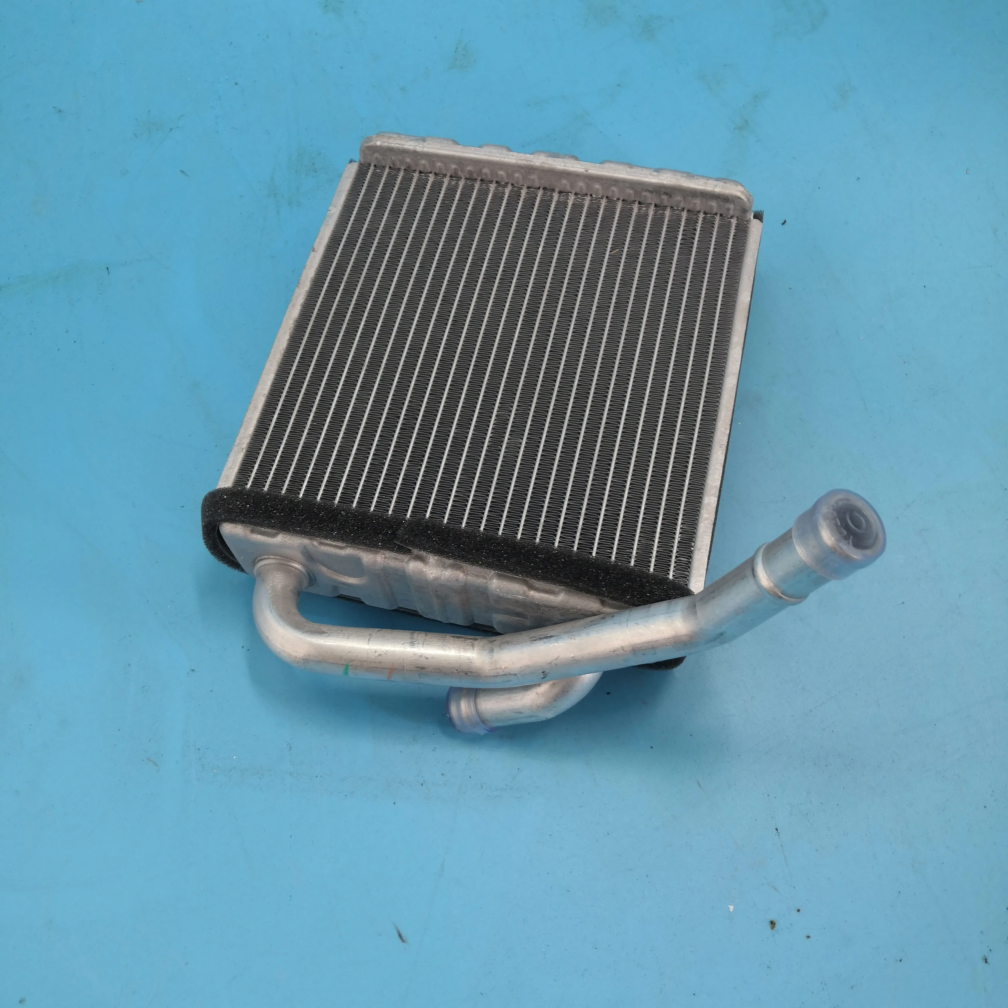 

NEW Heater Core Radiator ALUNIMUM For H 150 Bus ,97211-43030