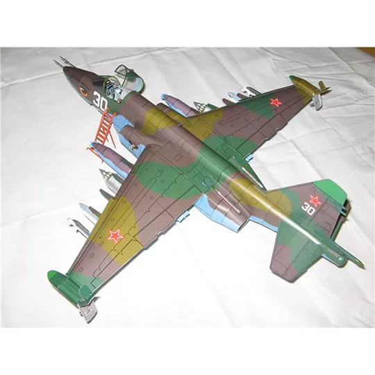 47*43 см Sukhoi Su-25 фрогфут Истребитель Самолет DIY 3D бумажная карточка модель Конструкторы развивающие игрушки Военная Модель 1:33