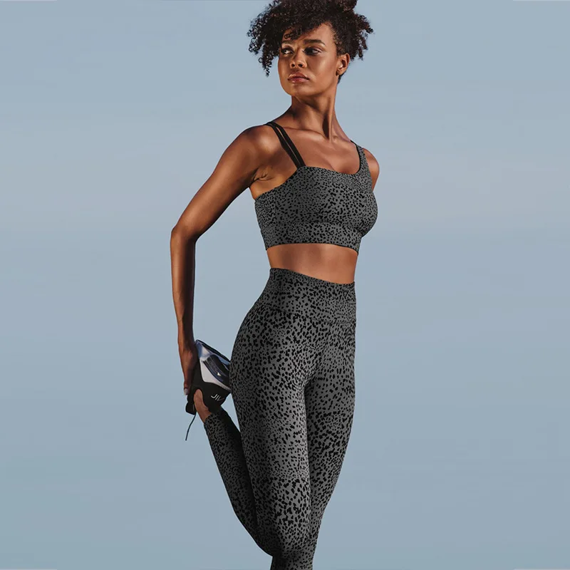 

Seamless Women Yoga Set Slant Shoulder Push Up Bra Tights Fitness Yoga Suit Shockproof Running Gym Workout Clothes Tracksuit