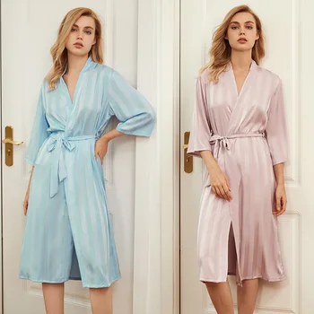 

Satin Pajamas Summer Thin Wear Vertical Stripe Nightgown Female Summer Lady Bathrobe Home Clothes Bathrobe Szata Zestawy