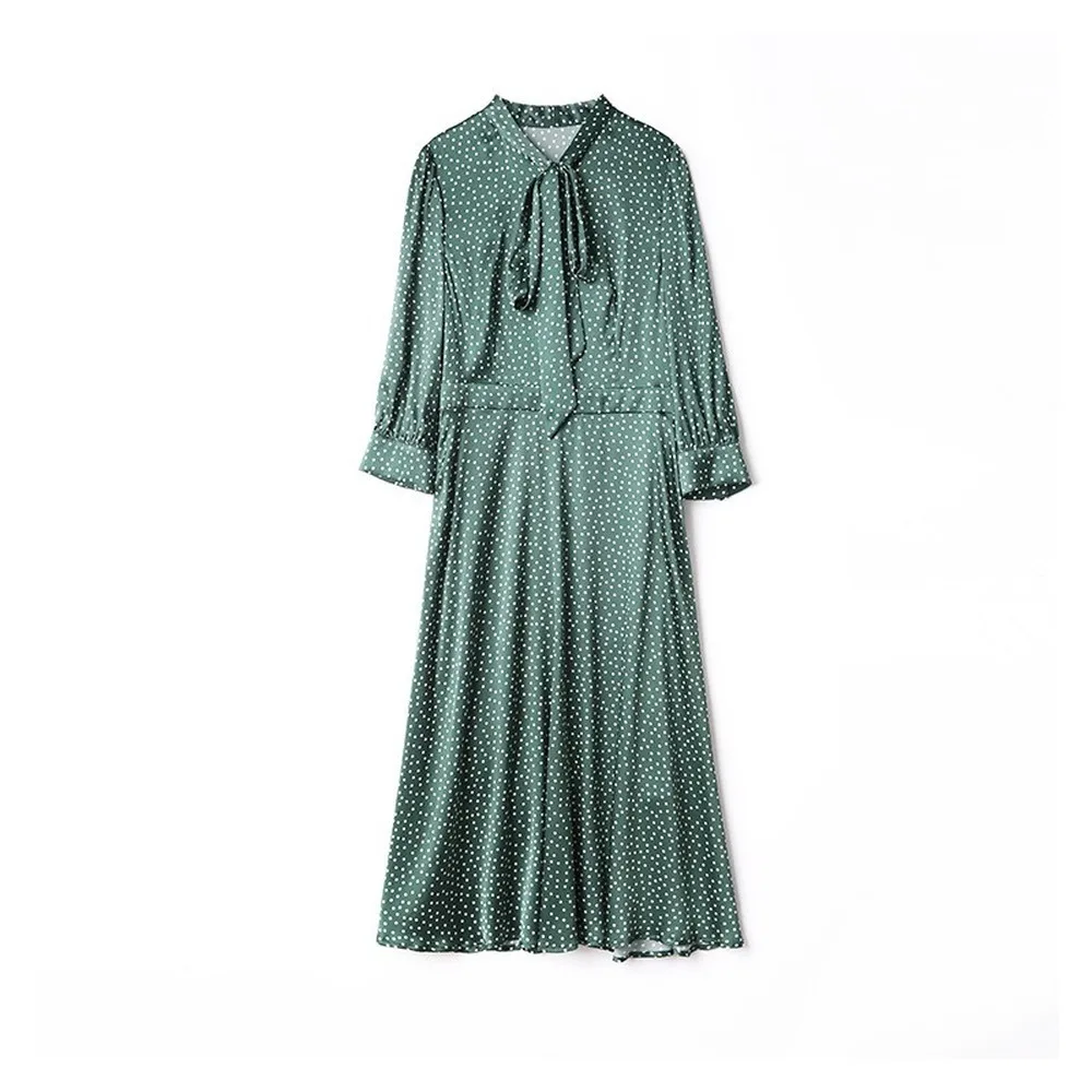 The new women's wave-print silk dress for summer