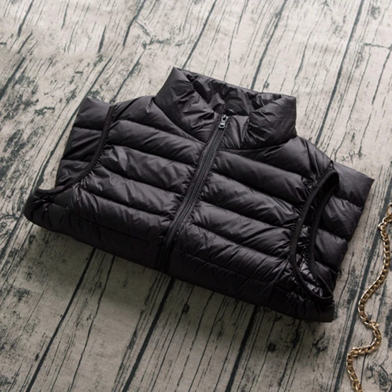 New Autumn Women Middle-aged Duck Down Vest Ultra Light Soft Warm Vests Stand Collar short Down Cotton Waistcoats cc1218 - Color: Photo Color