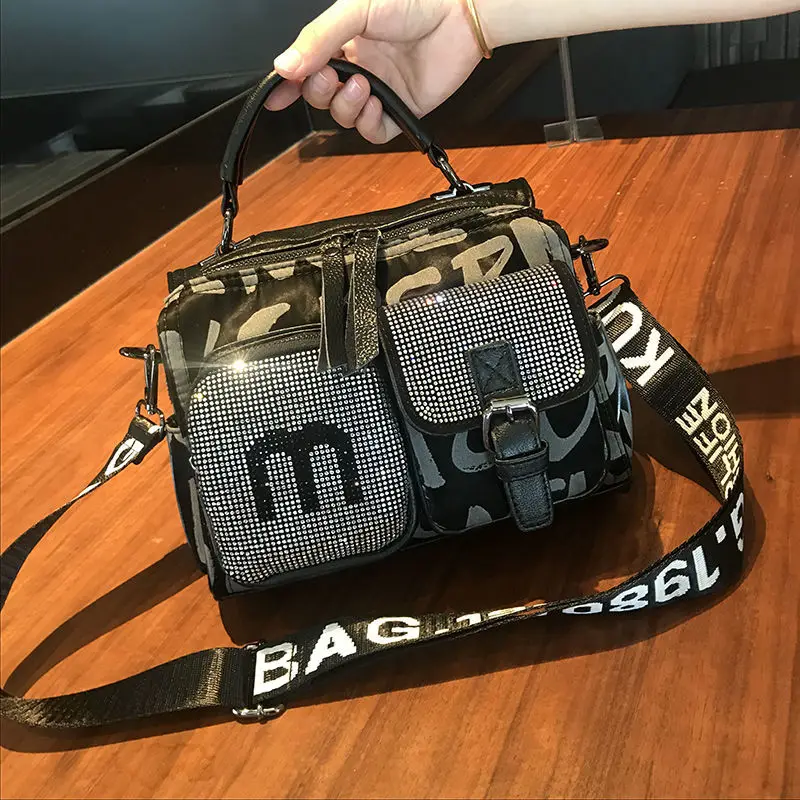 

M Letter Diamond Luxury Handbag Rhinestone Silver Women Shoulder Bag Sequin Rivet Ladies Bag Ladies Retro Sumptuous New Fashion