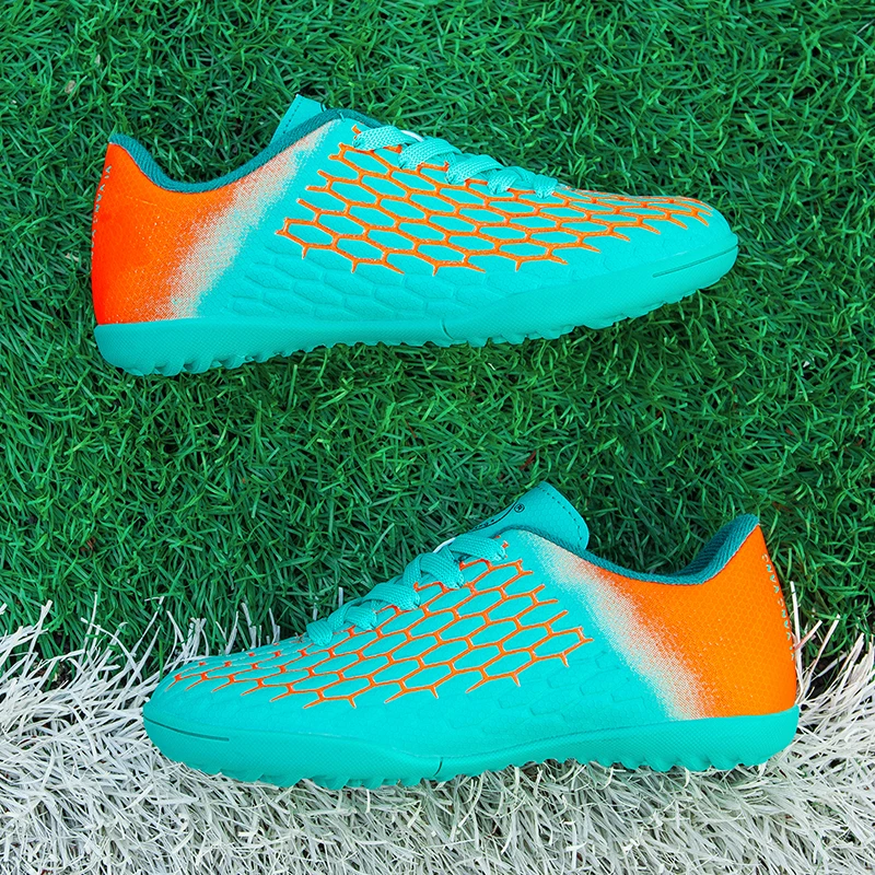 Children's soccer shoes, boys' broken nail training shoes,lightweight I soft and comfortable breathable