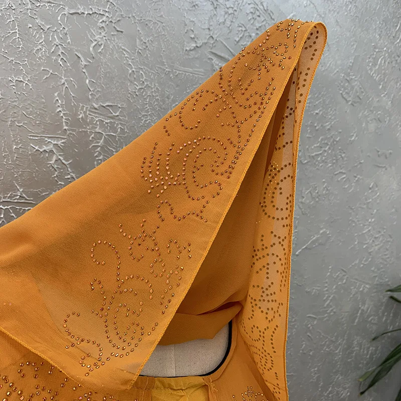 14304552402_515001672