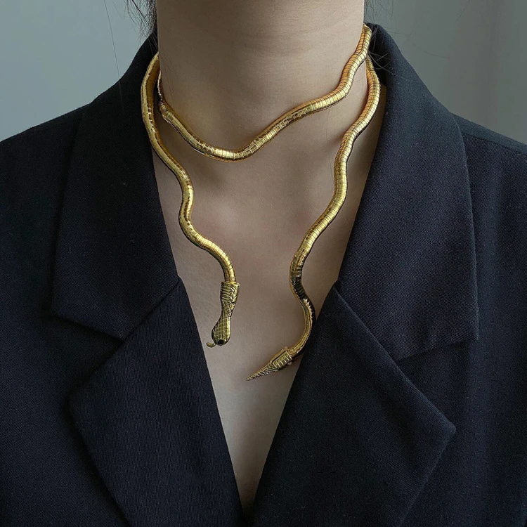 snake necklace For Women