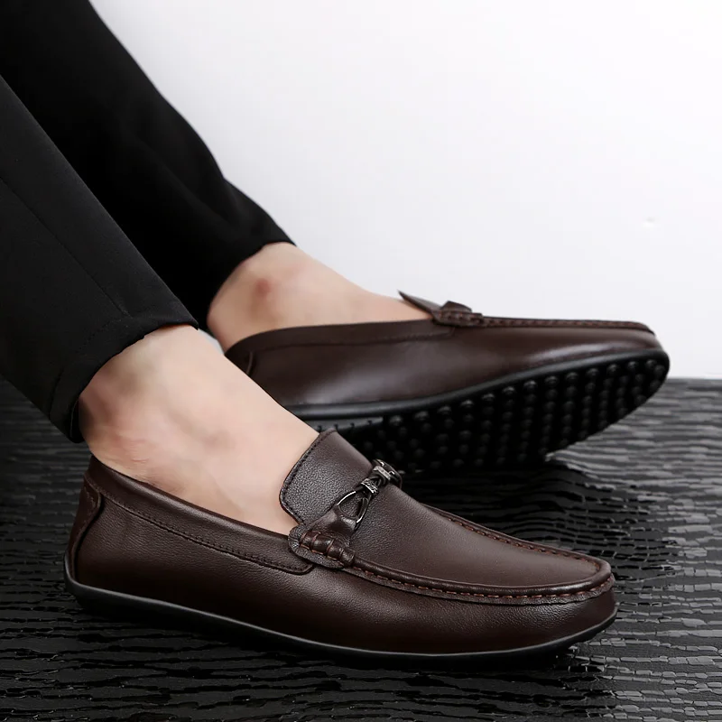 Мужская повседневная обувь из натуральной кожи; Летняя мужская обувь; модная обувь на плоской подошве с круглым носком; Лоферы без шнуровки; мужские туфли для вождения; бренд - Цвет: Brown
