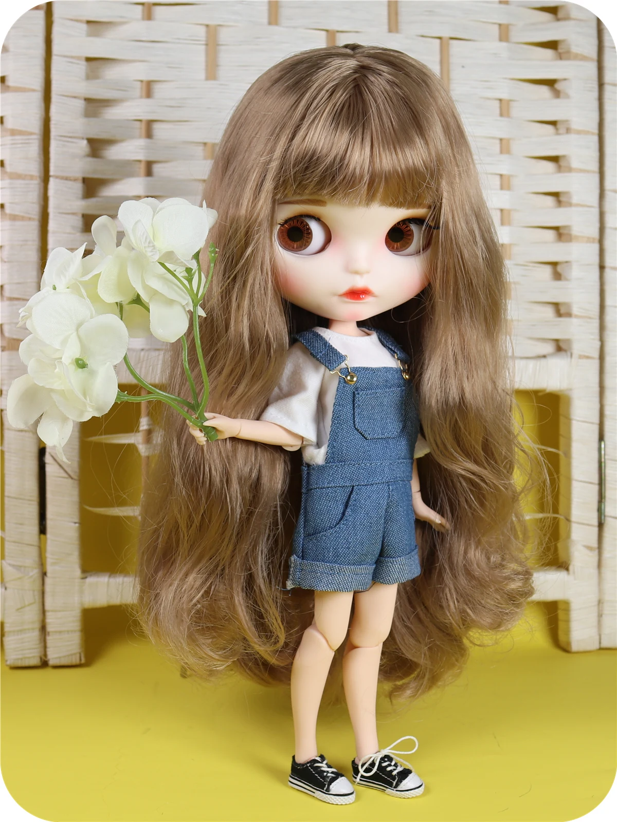 Genelia – Premium Custom Neo Blythe Doll with Blonde Hair, White Skin & Matte Cute Face 1