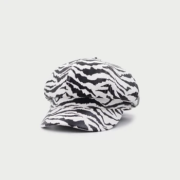 

Hat female winter Japanese retro striped octagonal hat female wild beret tide