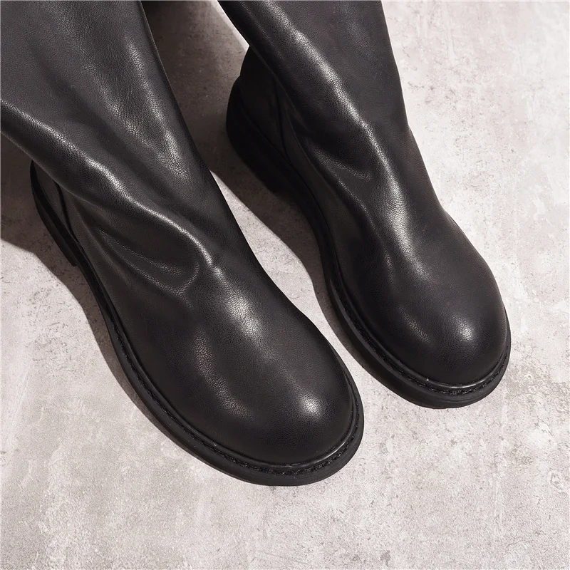 Ins/стильные ботфорты черного цвета; botas mujer invierno; коллекция года; эластичные кожаные сапоги на плоской подошве; модная уличная одежда; женские ботинки