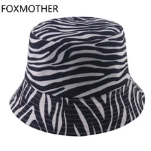 Hasil untuk black white striped bucket hat