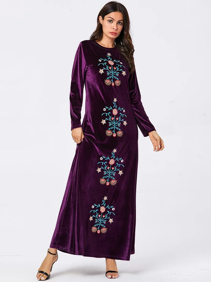 Elegant Velvet Abaya Muslim Embroidery Maxi Dress Cardigan Kimono Long Robe Gowns Middle East Eid Ramadan Islamic Prayer