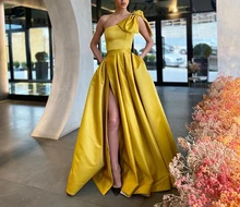 

Gold Yellow Prom Dress Long With Pockets 2021 Vestidos De Fiesta Side Split Evening Formal Gown Elegantes Robe De Soiree