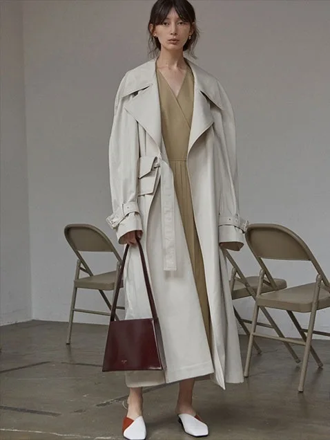 Early Autumn Solid Temperament Lapel Thin Belt Overknee Windbreaker Loose Woman Long Fund Coat S889
