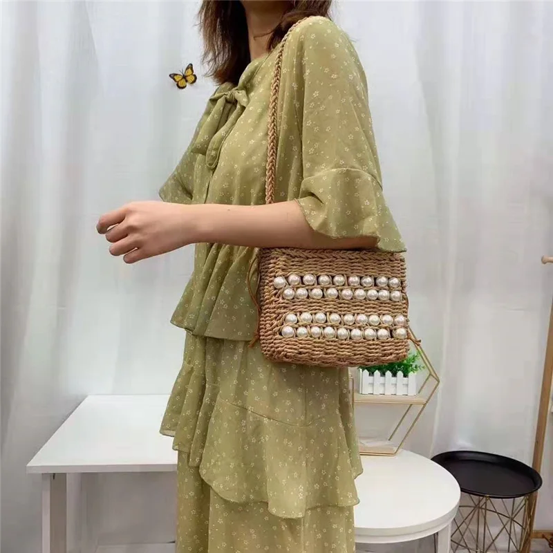 12824146434_1362774295