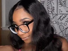 Transparente pelucas de encaje de la peluca de la onda del cuerpo de 13x4x1 frente de encaje pelucas de cabello humano Pre arrancó parte de encaje peluca para las mujeres negras Wondergirl