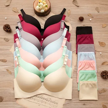 

Bra Set for Women One-piece Seamless Bra Wire Free Gathered Adjustment Girl Bra Underwear Set Sexy Push up Set Bras and Panties