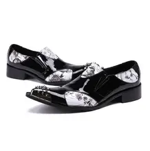 

British Style Mens Business Formal Pointed Leather Shoes Retro Printing Stitching Metal Rivets Stage Show