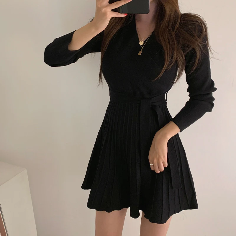 New Winter Knit Short Dress Fashion Sexy Cross V-Neck Bandage Corset Pleated Dresses For Women Bottoming Colthing Fall 2020