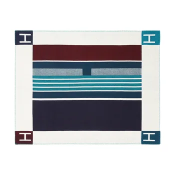 

Nordic Simple Style H Home Knitted Cashmere H Blanket Letter Flying Carpet Baby Blanket Wool Thicken Decorative Blanket