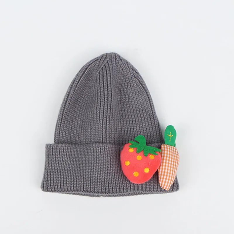 Зимние новые стильные детские утолщенные вязанные шапочки Skullies карамельного цвета клубники, шапка бини для детей и взрослых 07