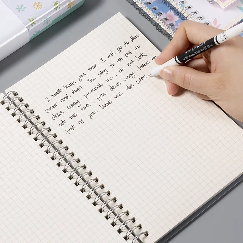 Простой симпатичный цветочный полипропиленовый чехол A5 в горошек серебряное