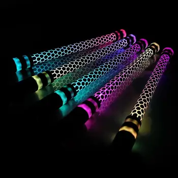 

21 cm Turn Glow Plastic Pen Beginner Novice Fluorescent Drop Resistant Fingertip Toy