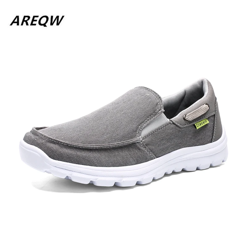 

Men's Casual Shoes 2019 Spring and Autumn New Wild Korean Version of The Set of Comfortable Canvas Lazy Shoes