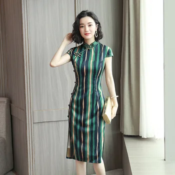 

Elegant Oversize 3XL Women Slim Satin Cheongsam Sexy Short Summer New Qipao Classic High Split Green Chinese Dress Vestidos
