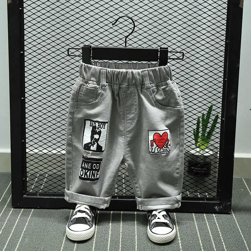 

BOY'S Cowboy Shorts Summer Thin Section Shorts Children with Holes Jeans Baby tong zhong ku Heart Printed