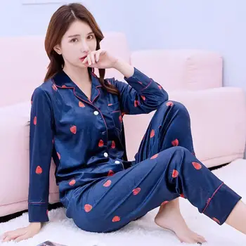 

2PCS Sleep Set Lady Velvet Pajamas Suit Autumn New Strawberry Sleepwear Women Home Clothing Intimate Lingerie Velour Nightwear