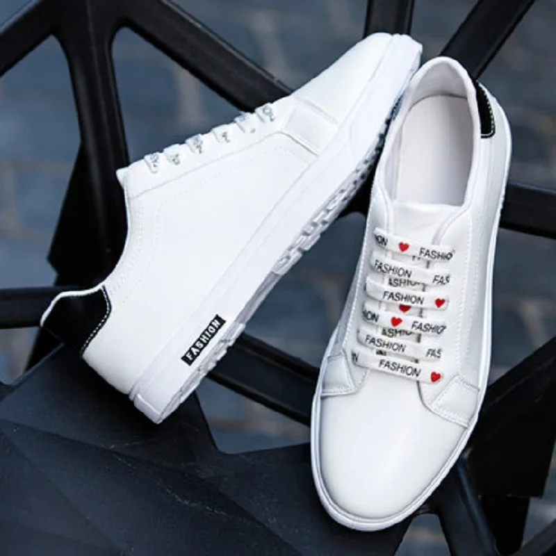 

2019 summer trend white shoes casual breathable men's shoes students wild tide shoes