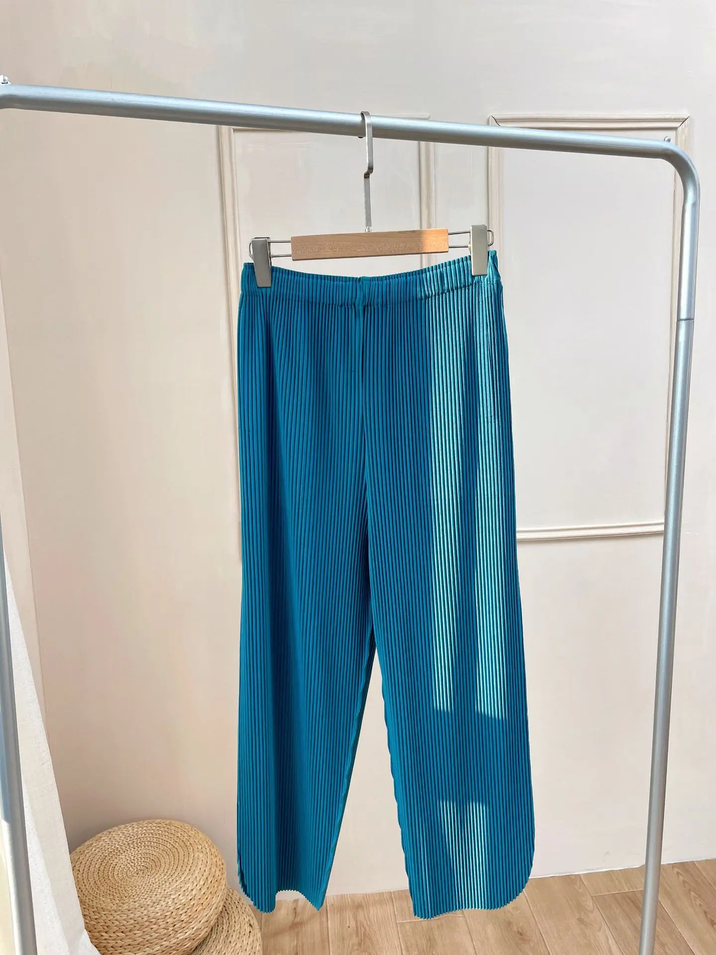 2021 women's autumn thick new high-waist drape straight-leg pants Miyak fold Fashion plus size casual slim cropped trousers