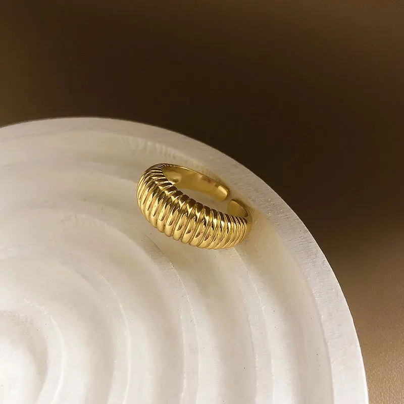 Gold Color Rings Gold Color Ring Finger Ring Wedding Rings Wedding Ring LIVVY Gold Color three layers Rings For Women Vintage Strips Engagement Rings Jewelry Trend