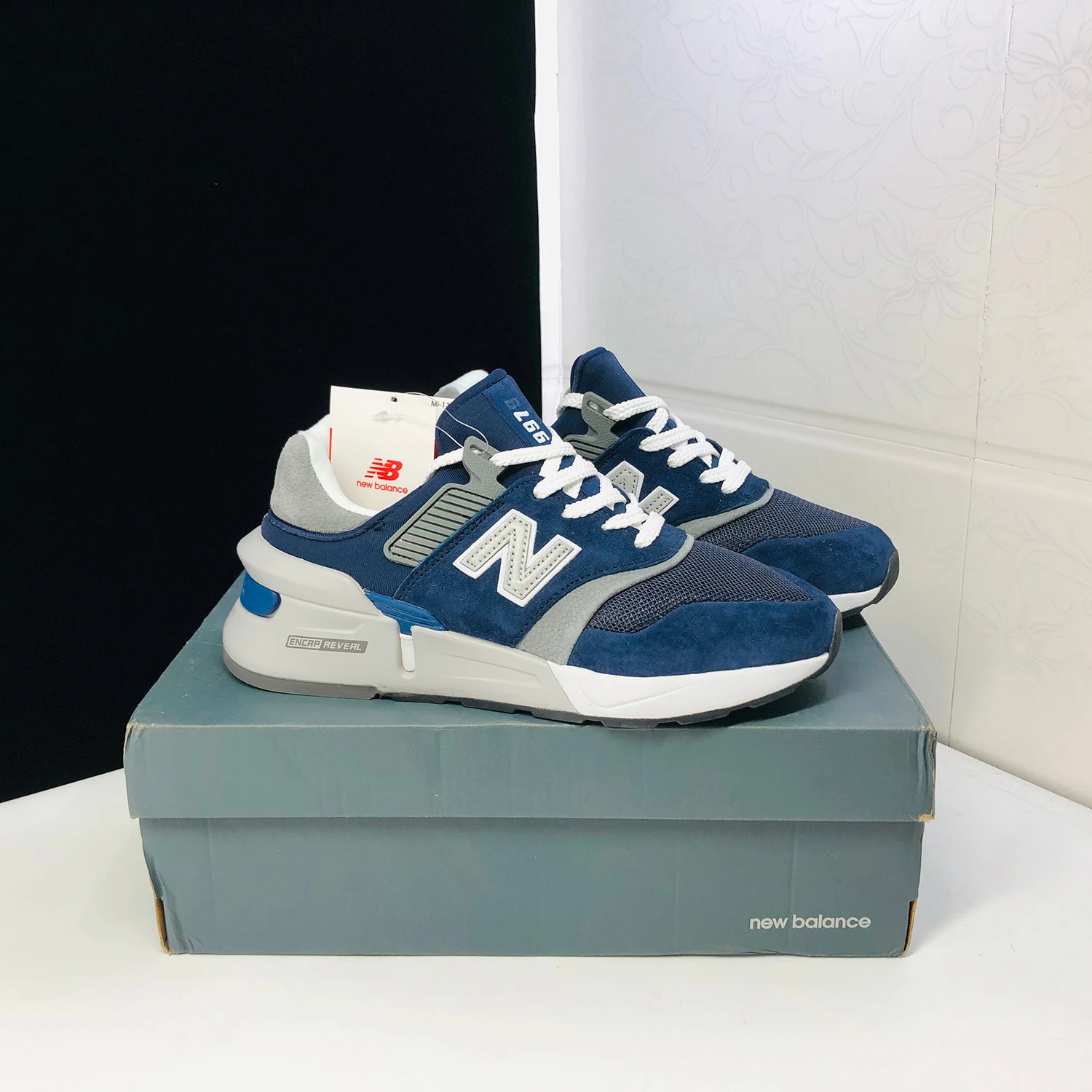 Классическая обувь для ходьбы New Balance мужчин и женщин серия NB997S простроченные