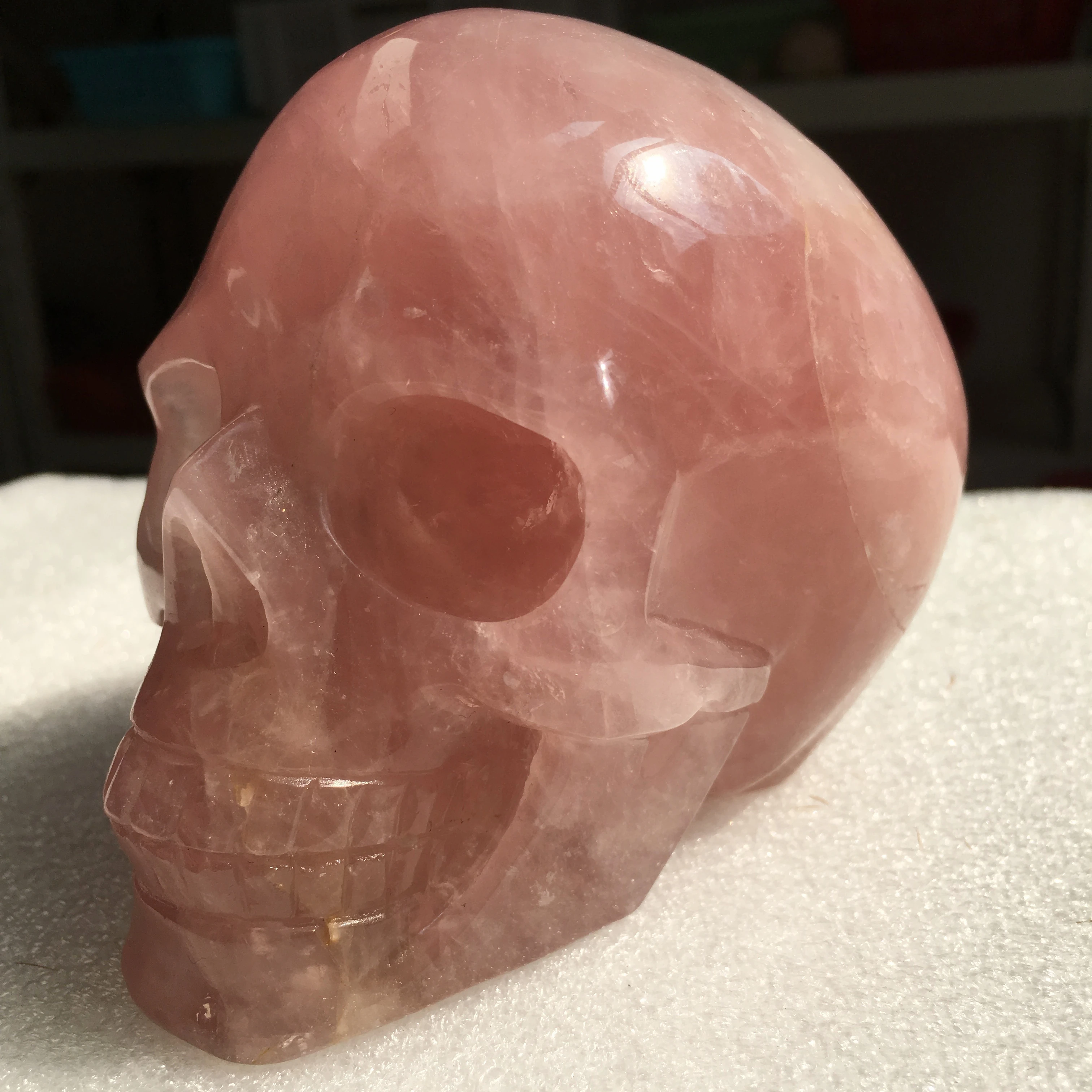Natural Rose Quartz Crystal Hand Carved Skull Carving Reiki Healing Skulls For Decorate 2