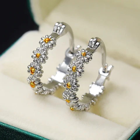 Daisy Round Hoop Earrings For Women Fashion Wedding Accessories Bridal Engagement Pearl Earring Korean Statement Jewelry