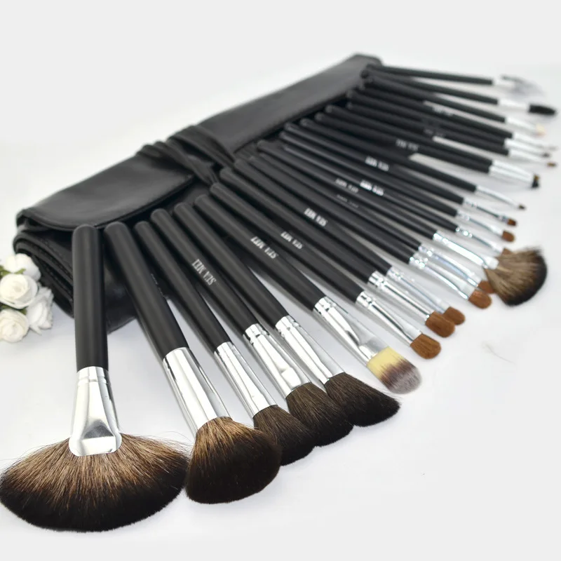 

24 Animal Fur Brush Suit Profession Foundation Blush Face Powder Makeup Brush Set Beauty Makeup Tool Wholesale