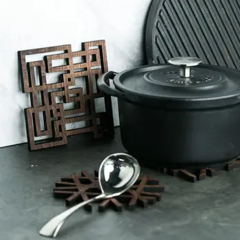 

Cup Mat Pad Coaster Creative Wooden Hollow out Cup Pad Slip Insulation Pad Hot Drink Vintage Kitchen Gadgets & Tools