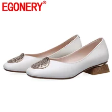 EGONERY/Женская обувь на плоской подошве; сезон весна; Летние лоферы из натуральной кожи; повседневные кроссовки; модель года; водонепроницаемые Мокасины с круглым носком и металлическим украшением